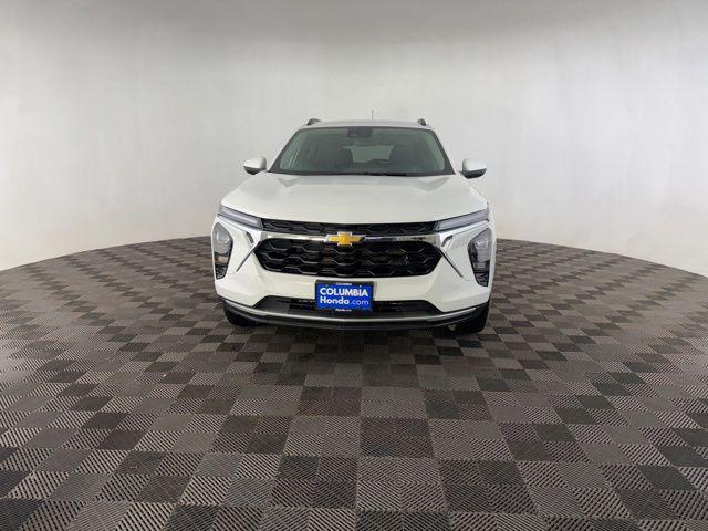 used 2025 Chevrolet Trax car, priced at $21,000