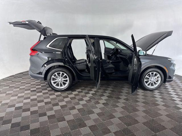 used 2025 Honda CR-V car, priced at $35,000