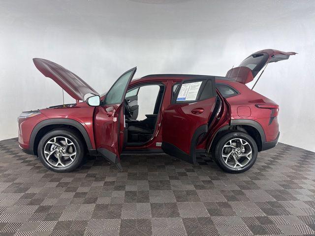 used 2025 Chevrolet Trax car, priced at $20,800