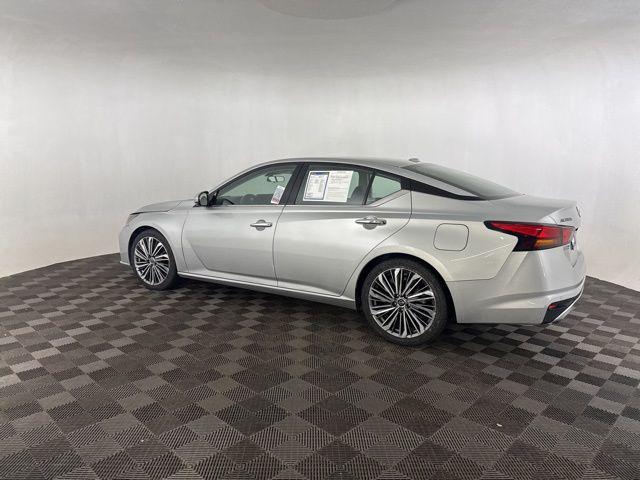 used 2023 Nissan Altima car, priced at $19,000