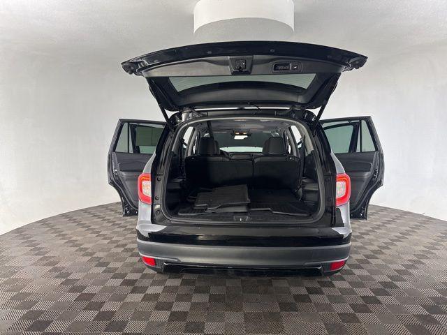 used 2022 Honda Pilot car, priced at $30,000