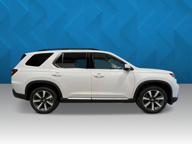 new 2025 Honda Pilot car, priced at $47,754