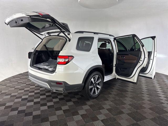 used 2025 Honda Pilot car, priced at $49,900