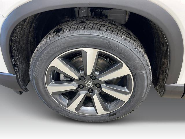 new 2025 Honda Pilot car, priced at $47,754