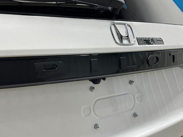new 2025 Honda Pilot car, priced at $47,754