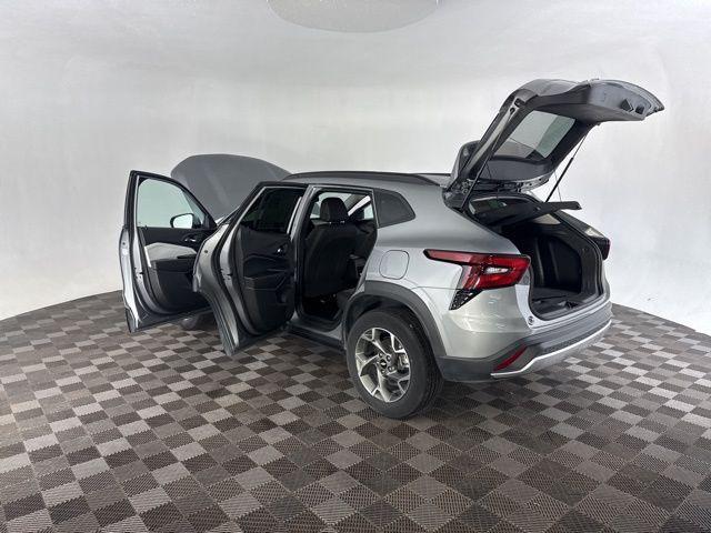 used 2025 Chevrolet Trax car, priced at $21,000