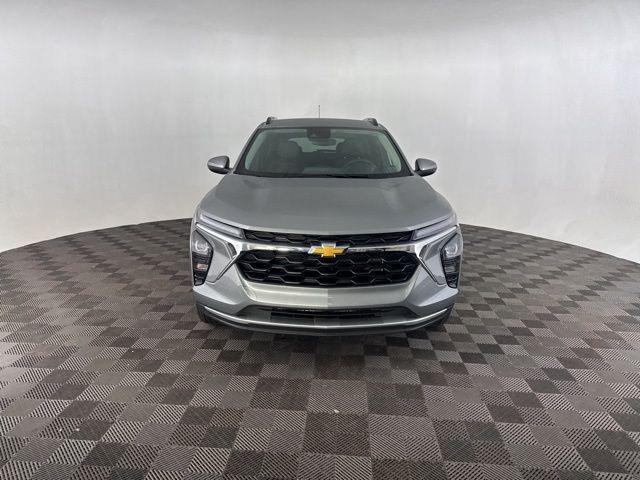 used 2025 Chevrolet Trax car, priced at $21,000