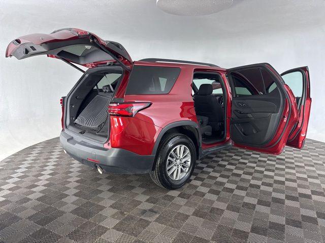used 2023 Chevrolet Traverse car, priced at $25,400