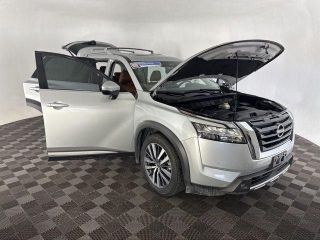 used 2022 Nissan Pathfinder car, priced at $26,801