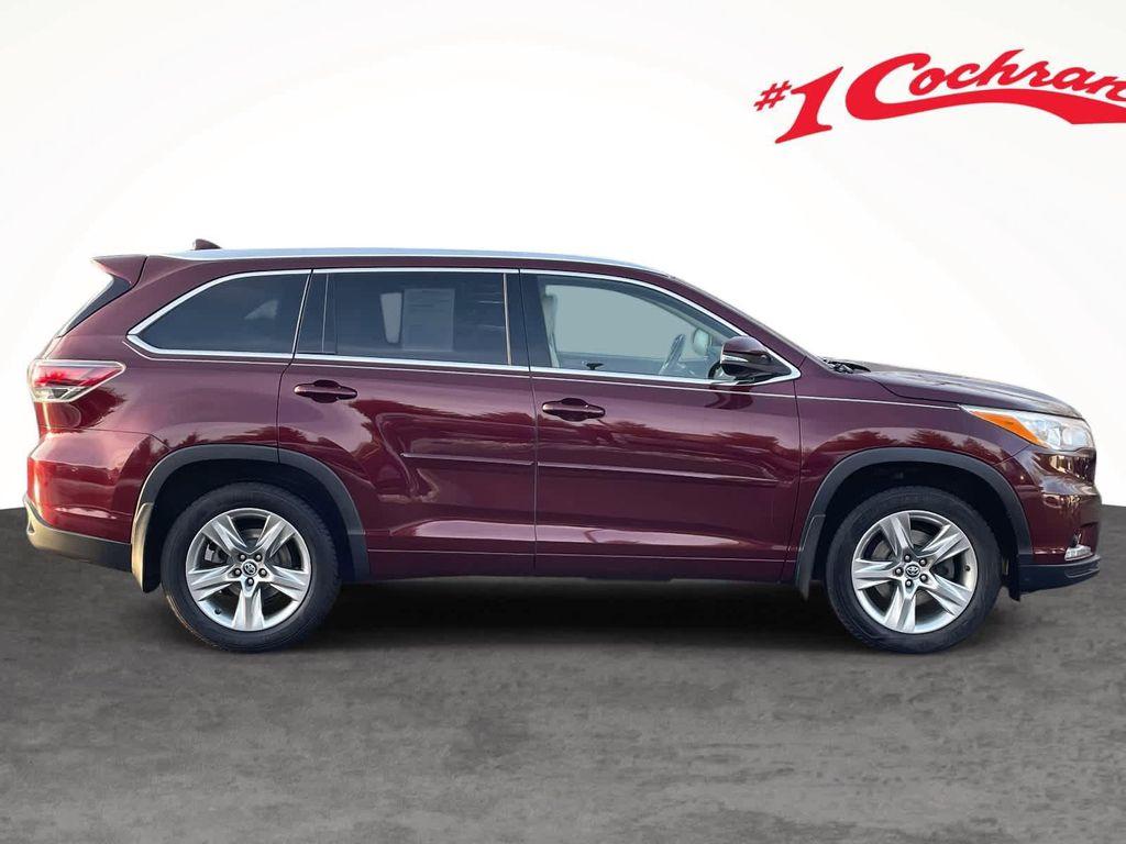 used 2016 Toyota Highlander car, priced at $19,498