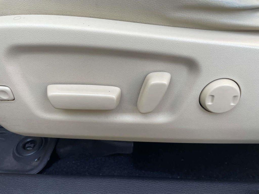 used 2016 Toyota Highlander car, priced at $19,498