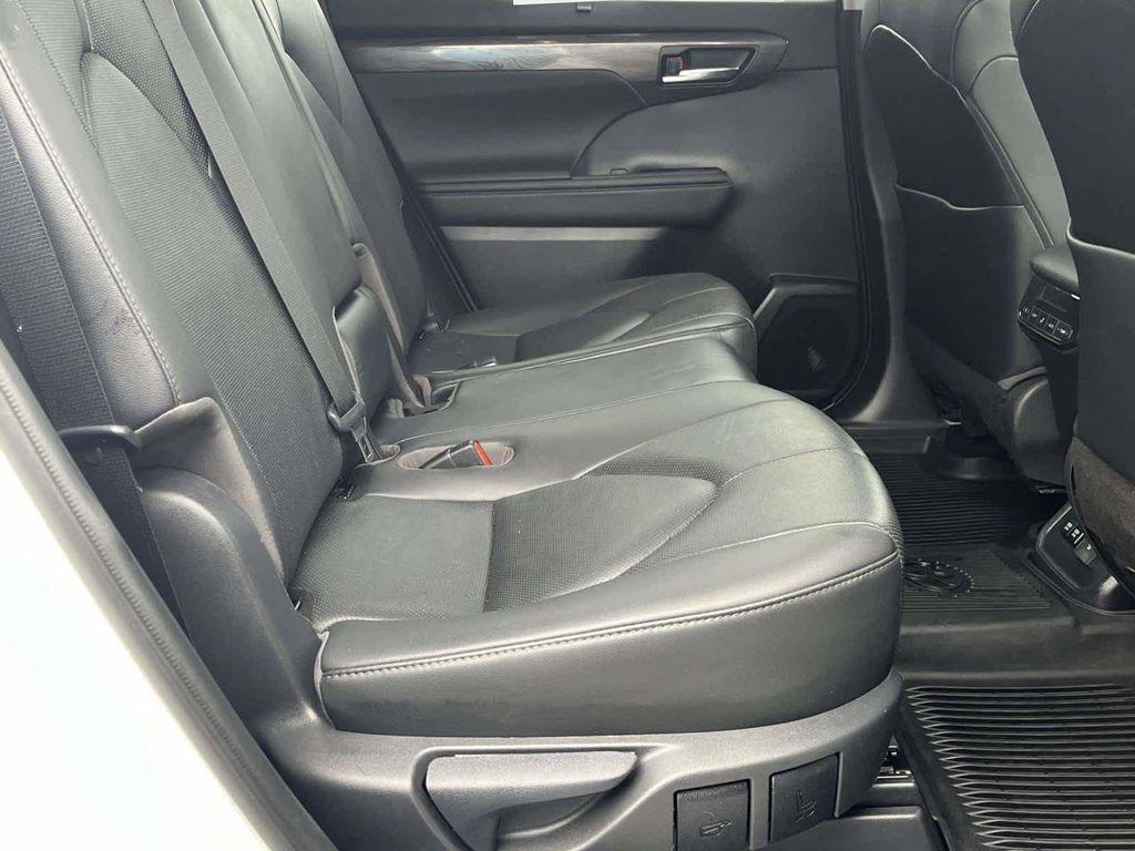 used 2020 Toyota Highlander car, priced at $27,998