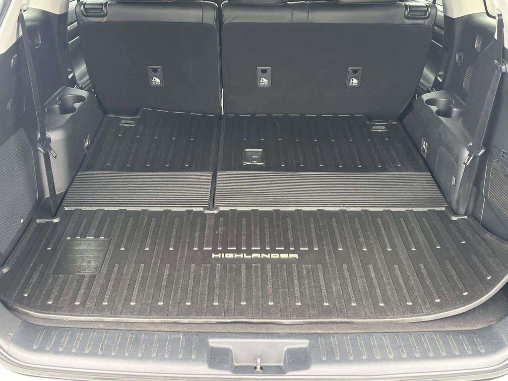 used 2020 Toyota Highlander car, priced at $27,998