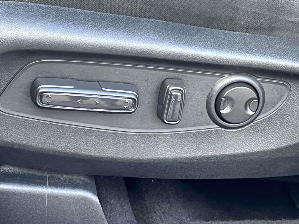 used 2023 Honda CR-V car, priced at $24,498