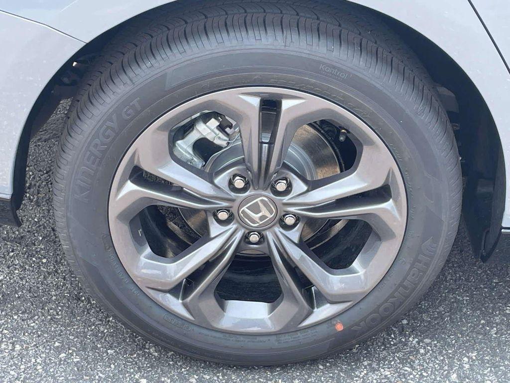 new 2026 Honda Accord Hybrid car, priced at $37,460