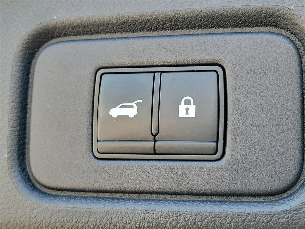 used 2022 Nissan Pathfinder car, priced at $34,159