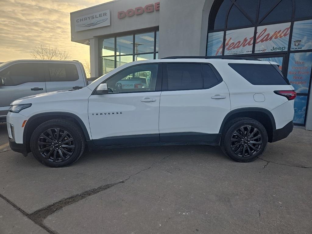 used 2022 Chevrolet Traverse car, priced at $27,995