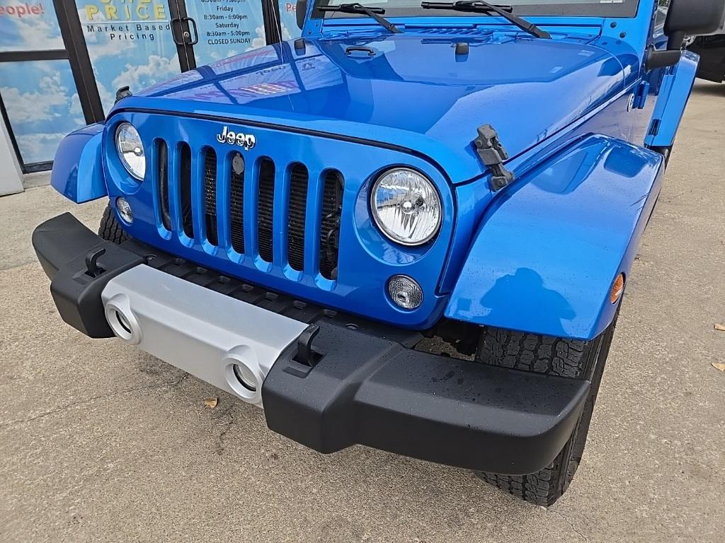 used 2015 Jeep Wrangler Unlimited car, priced at $16,900