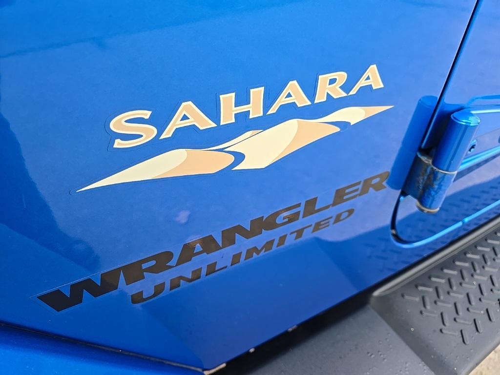 used 2015 Jeep Wrangler Unlimited car, priced at $16,900