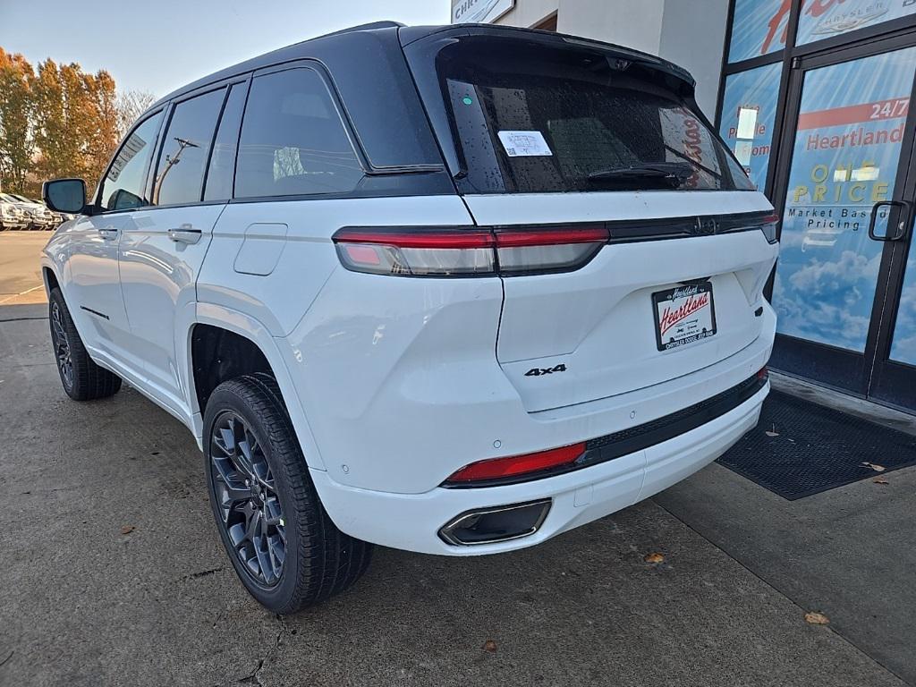 new 2025 Jeep Grand Cherokee car, priced at $59,025