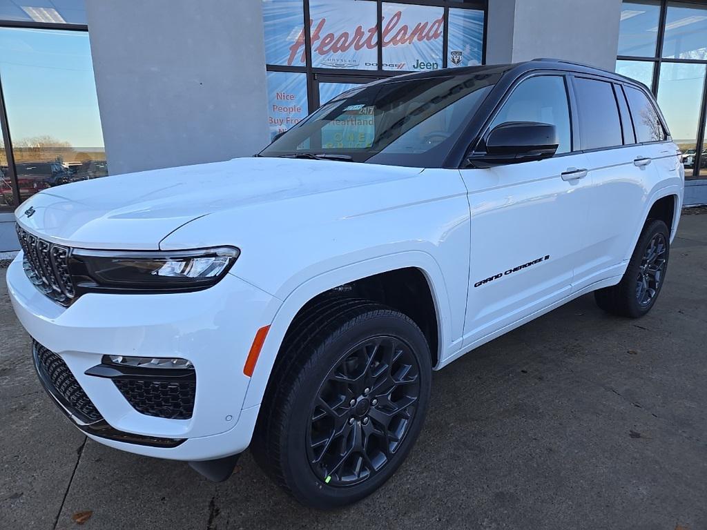 new 2025 Jeep Grand Cherokee car, priced at $59,025