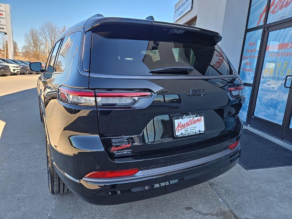 new 2026 Jeep Grand Cherokee car, priced at $51,556