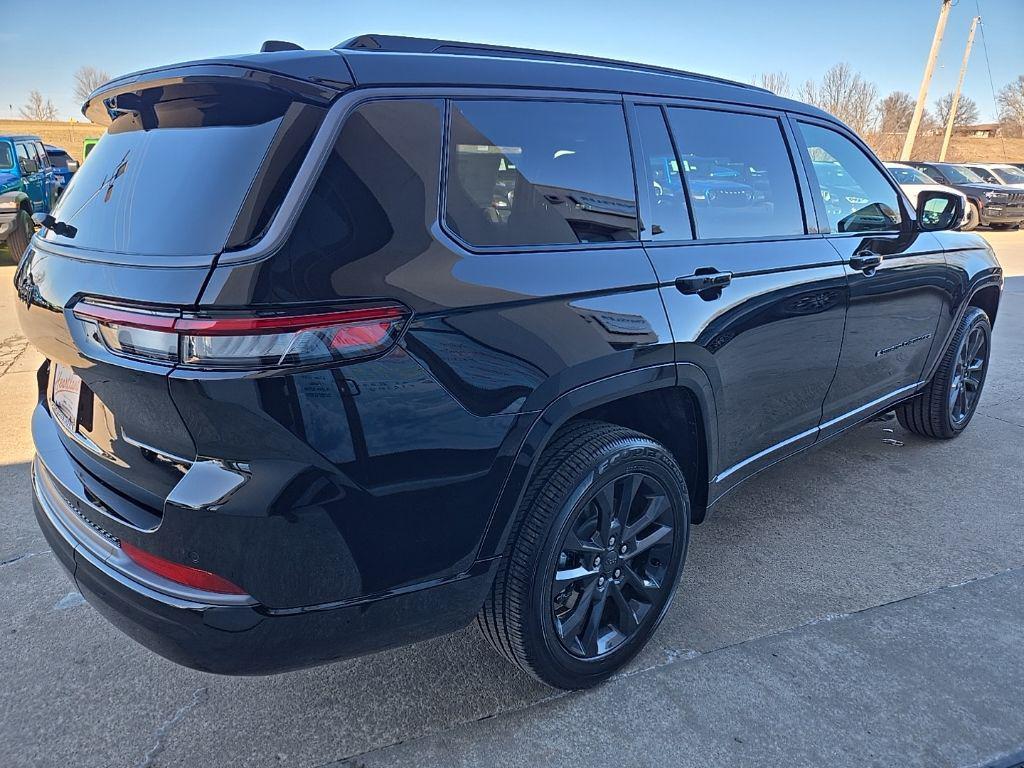 new 2026 Jeep Grand Cherokee car, priced at $51,556