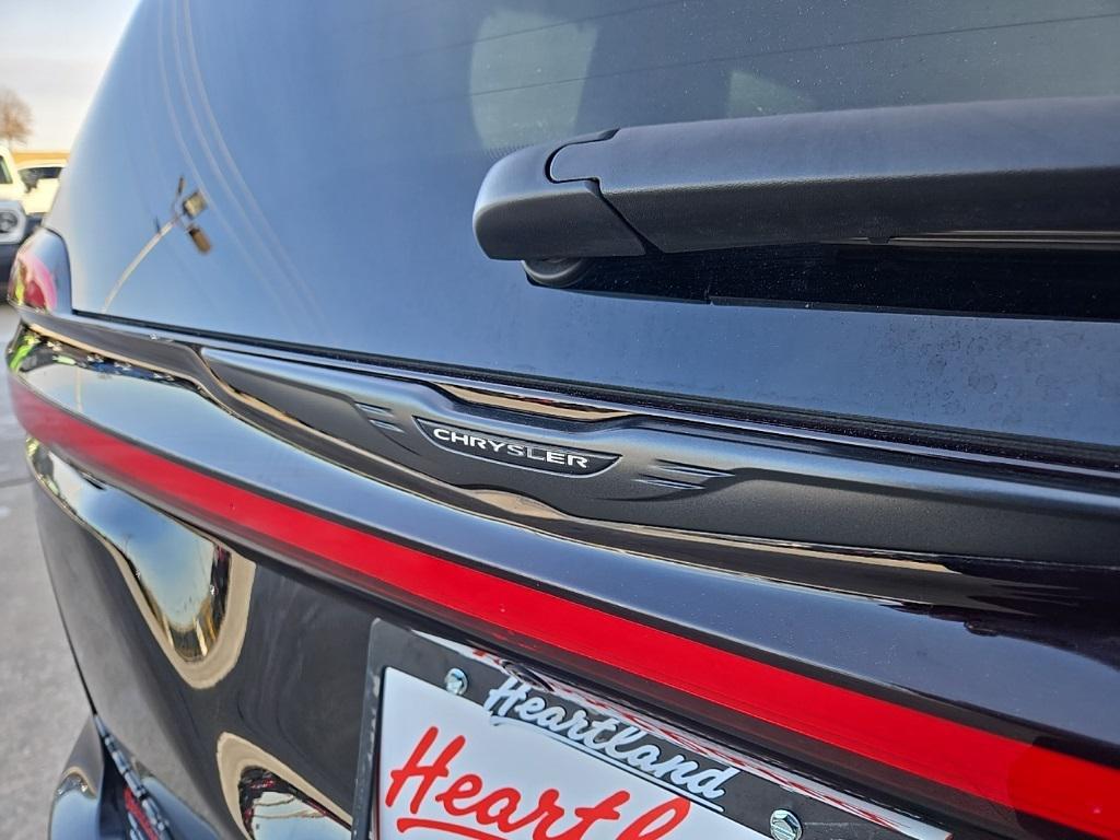 used 2025 Chrysler Pacifica car, priced at $35,995