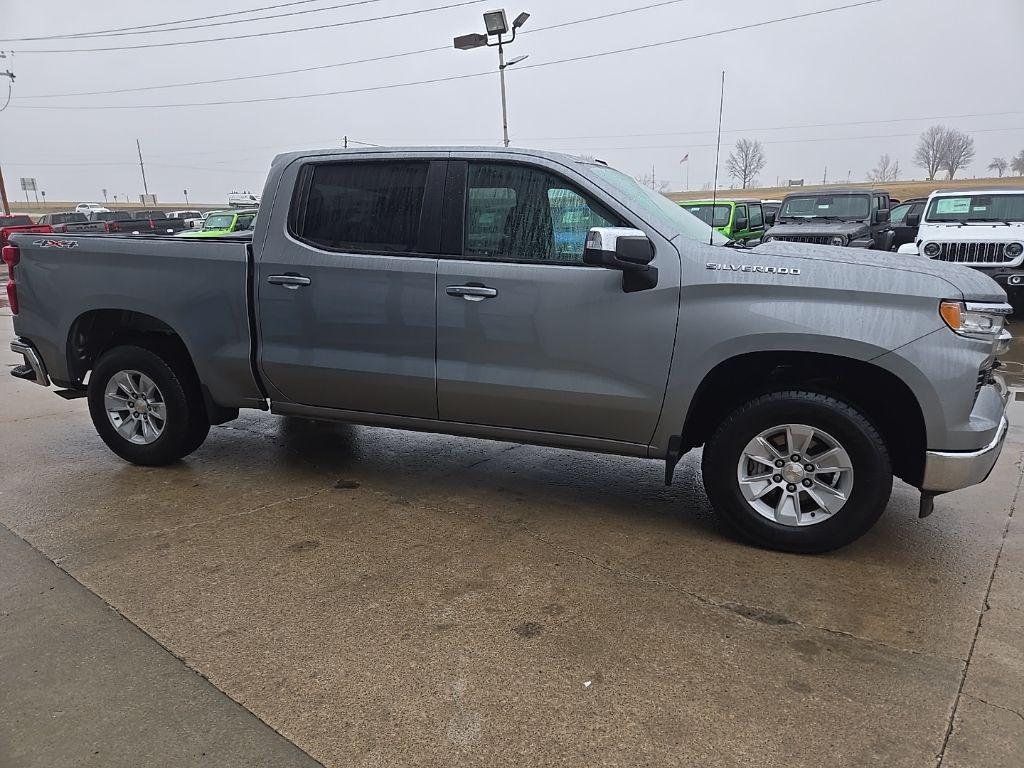 used 2025 Chevrolet Silverado 1500 car, priced at $38,899