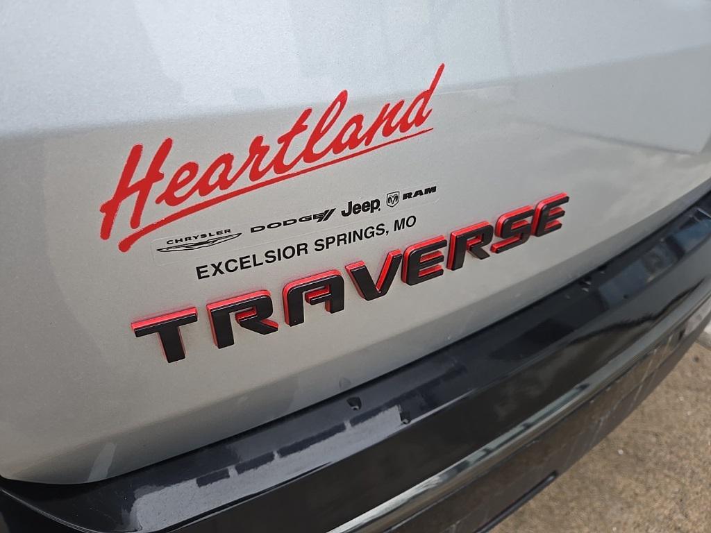 used 2021 Chevrolet Traverse car, priced at $20,750