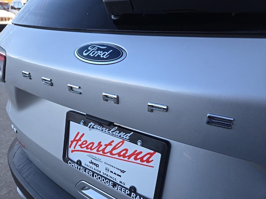 used 2020 Ford Escape car, priced at $10,995