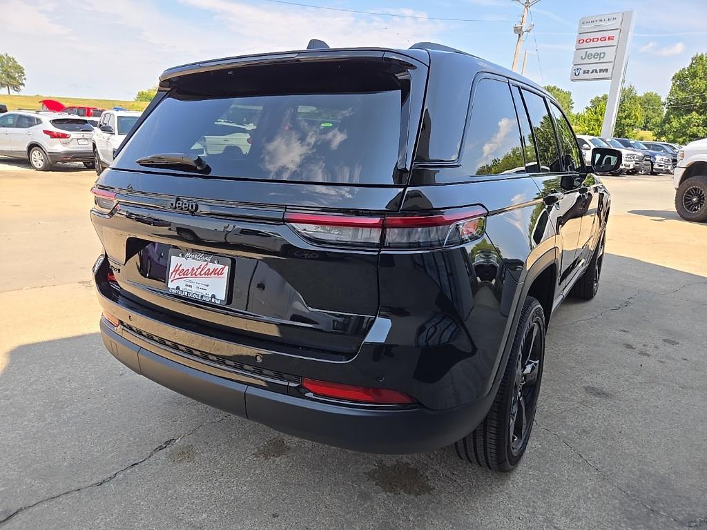 new 2025 Jeep Grand Cherokee car, priced at $35,161