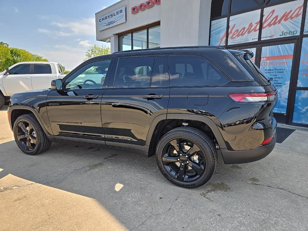 new 2025 Jeep Grand Cherokee car, priced at $35,161
