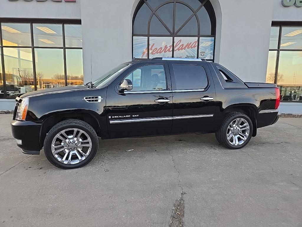 used 2007 Cadillac Escalade EXT car, priced at $18,995