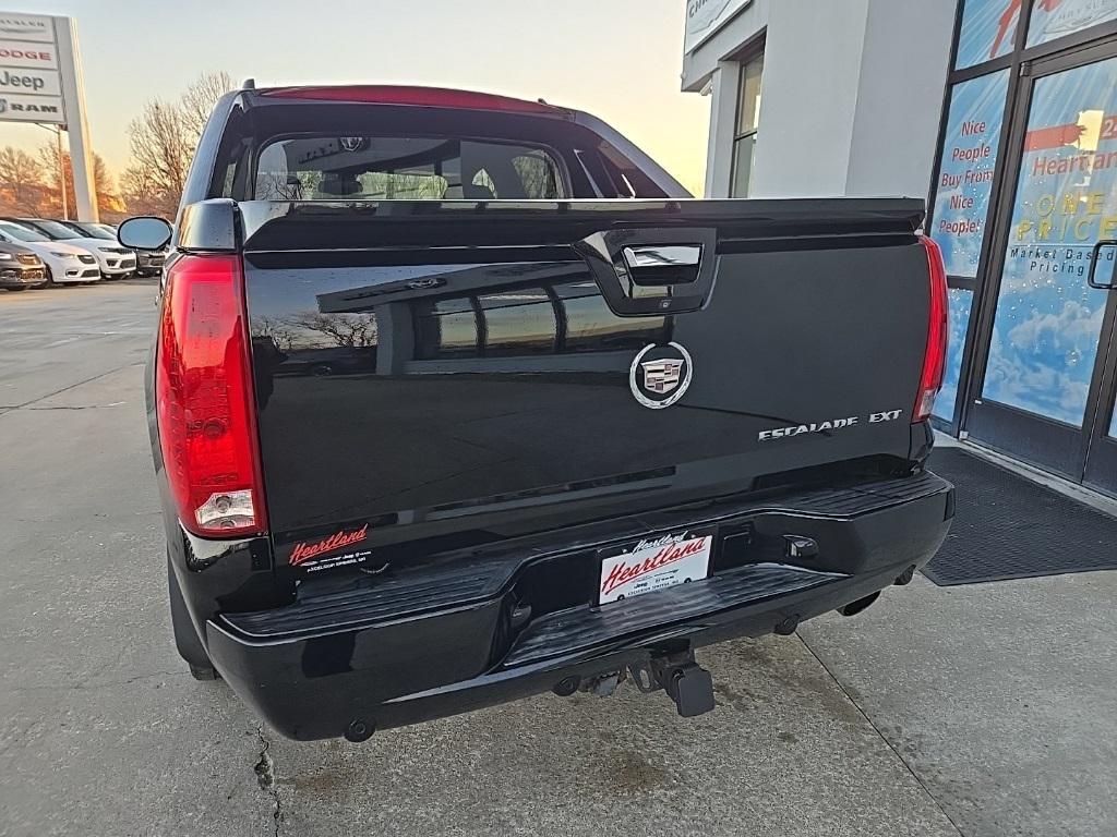 used 2007 Cadillac Escalade EXT car, priced at $18,995