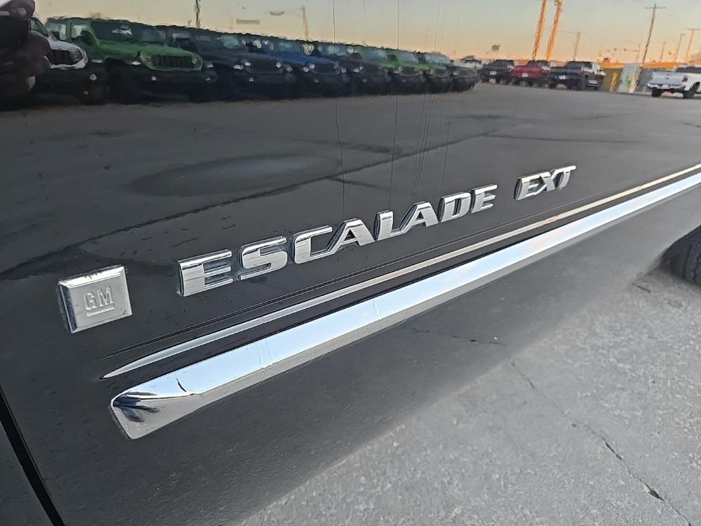 used 2007 Cadillac Escalade EXT car, priced at $18,995