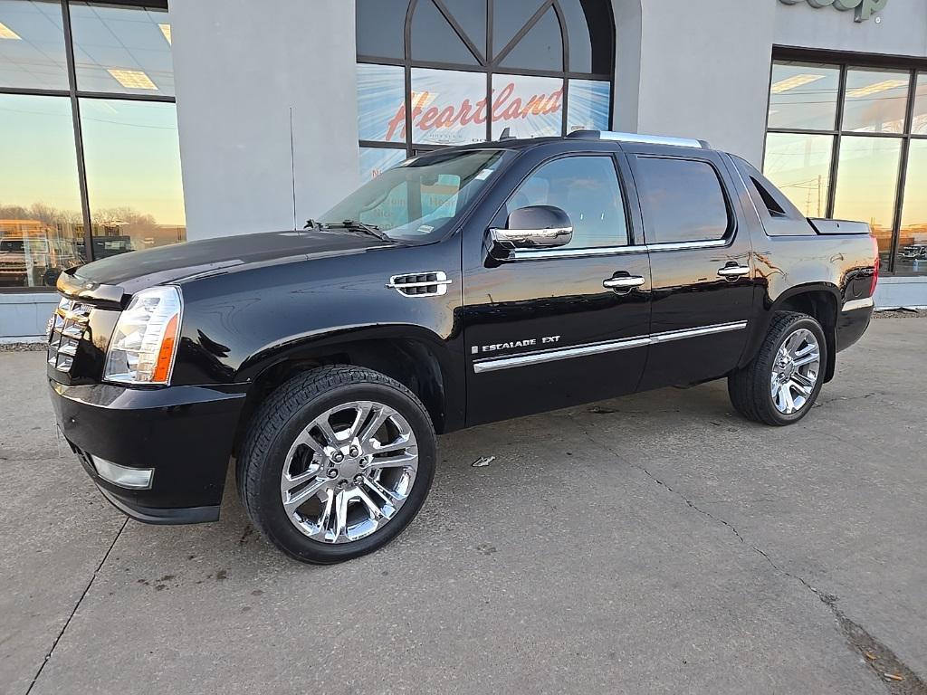 used 2007 Cadillac Escalade EXT car, priced at $18,995