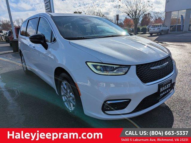 new 2026 Chrysler Pacifica car, priced at $41,438