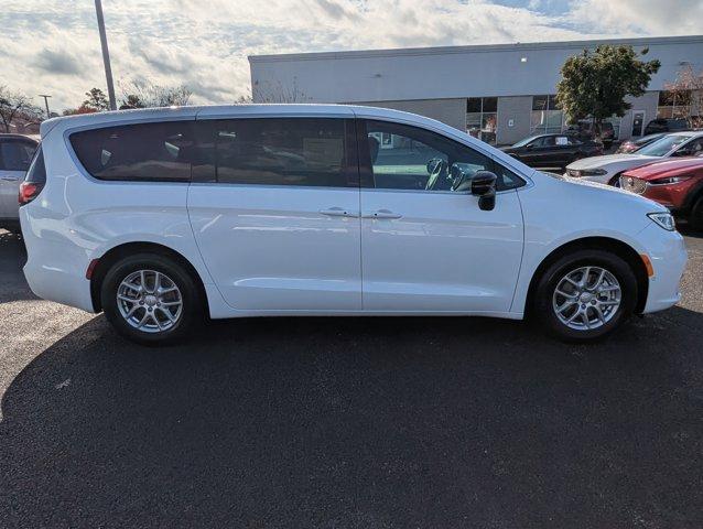 new 2026 Chrysler Pacifica car, priced at $45,770