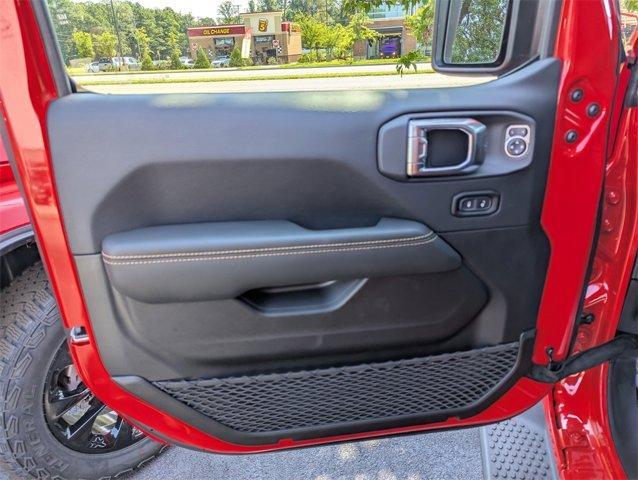 new 2025 Jeep Wrangler car, priced at $50,252