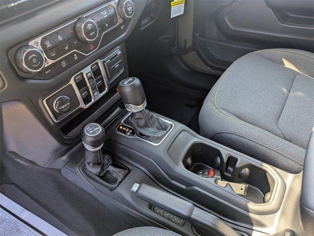 new 2025 Jeep Wrangler car, priced at $43,165