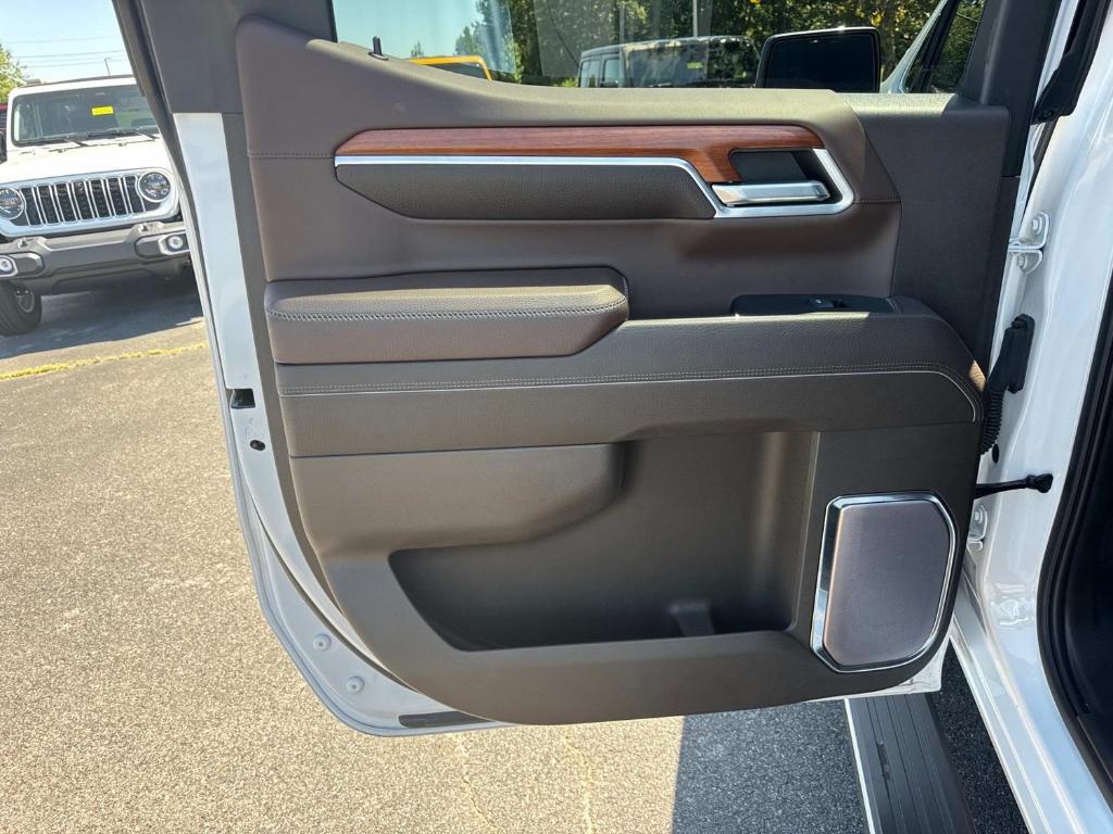 used 2022 GMC Sierra 1500 car, priced at $50,470