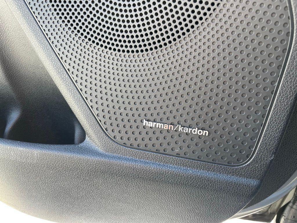 used 2022 Kia Niro EV car, priced at $20,000