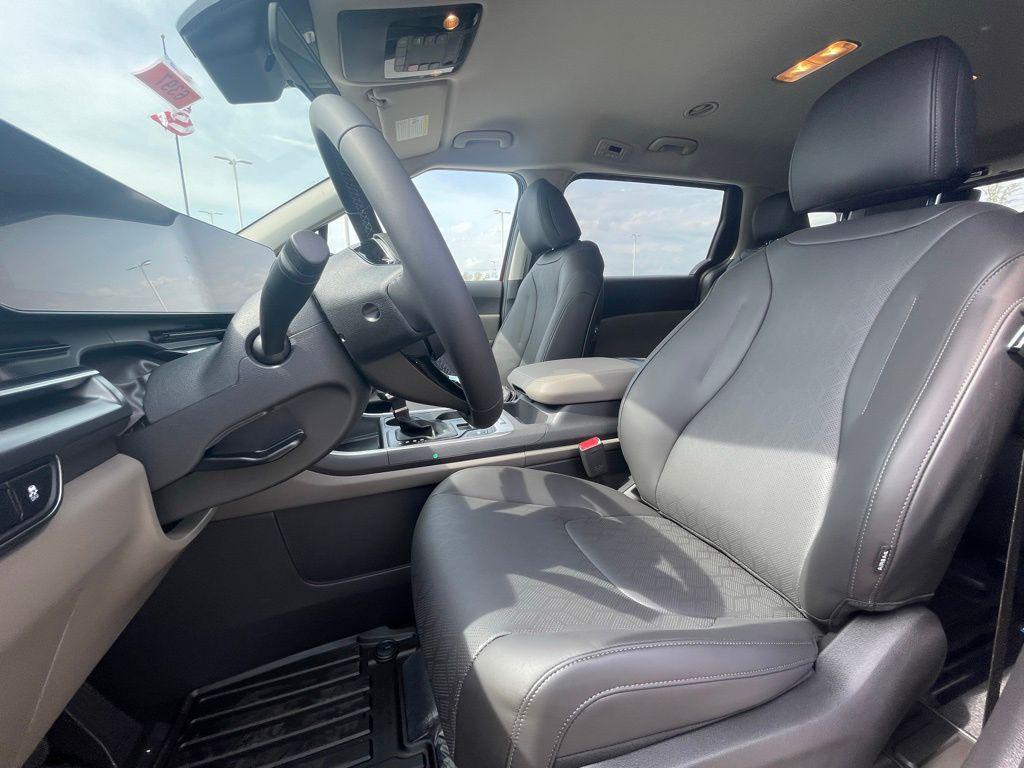 new 2026 Kia Carnival car, priced at $41,235