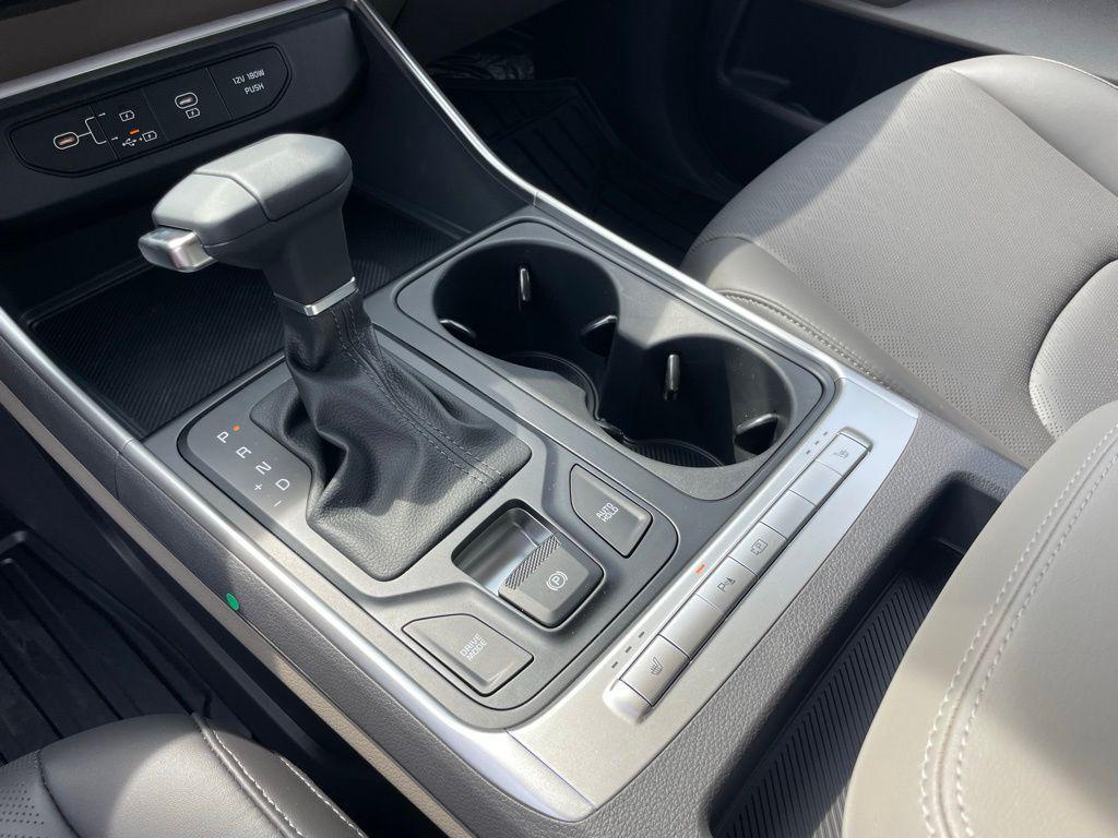 new 2026 Kia Carnival car, priced at $41,235