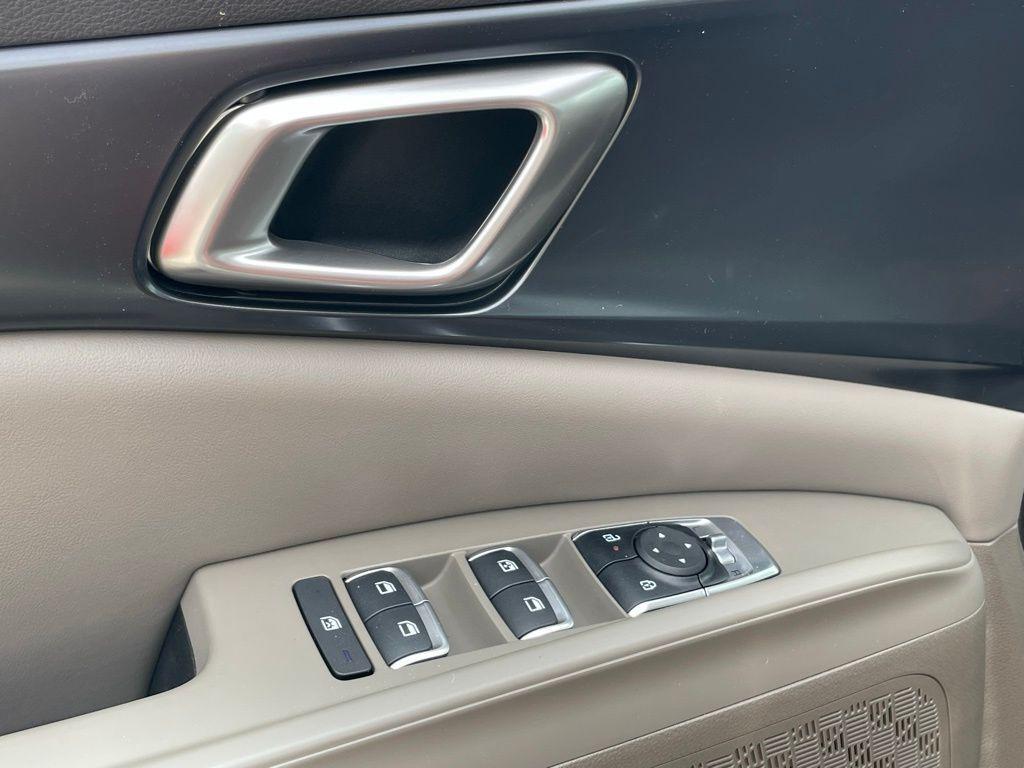 new 2026 Kia Carnival car, priced at $41,235