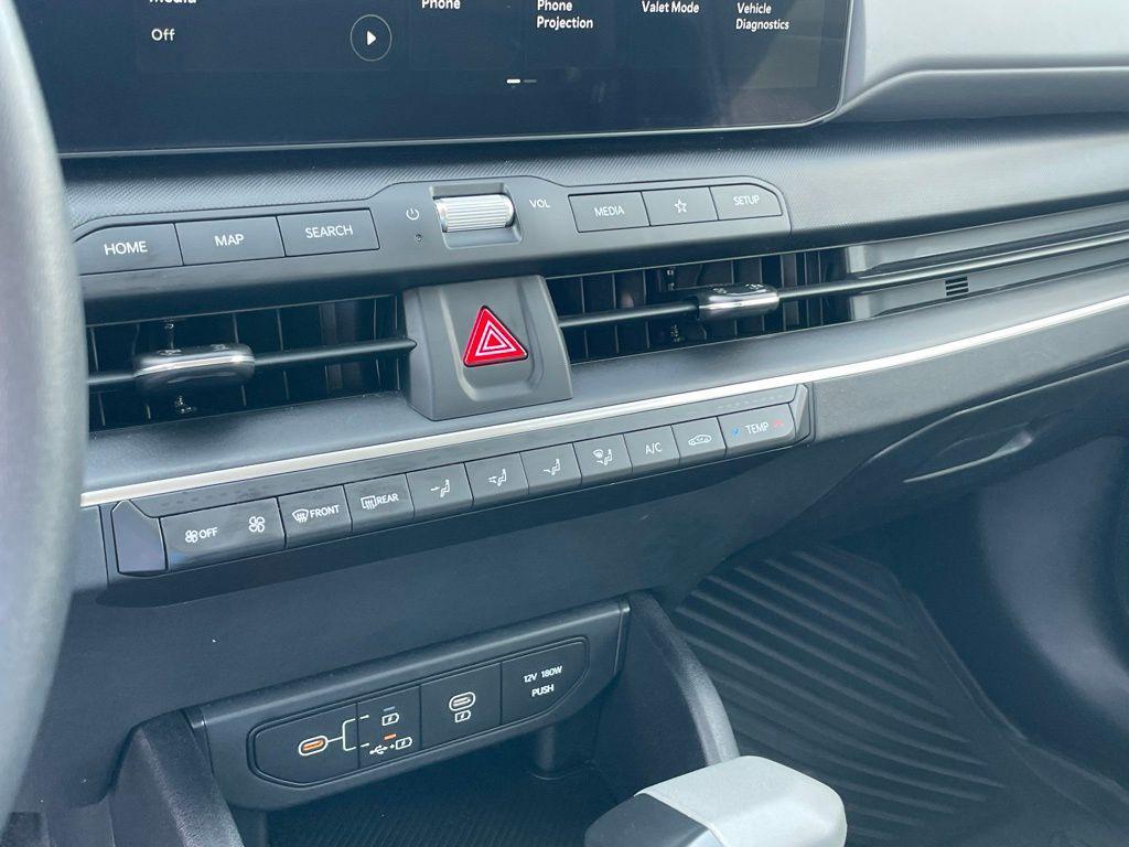 used 2025 Kia K4 car, priced at $21,000