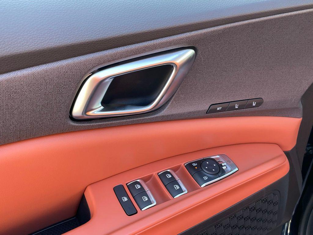 new 2026 Kia Carnival Hybrid car, priced at $45,720