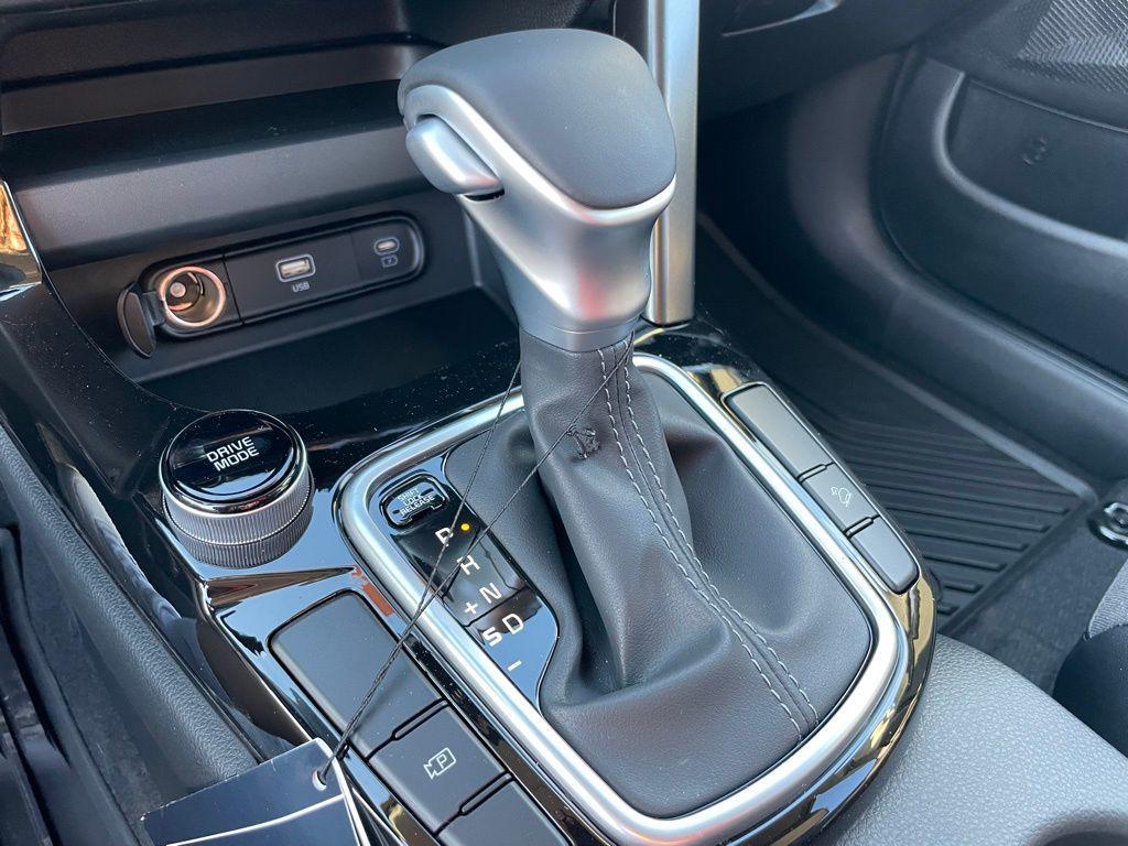 new 2026 Kia Seltos car, priced at $27,560