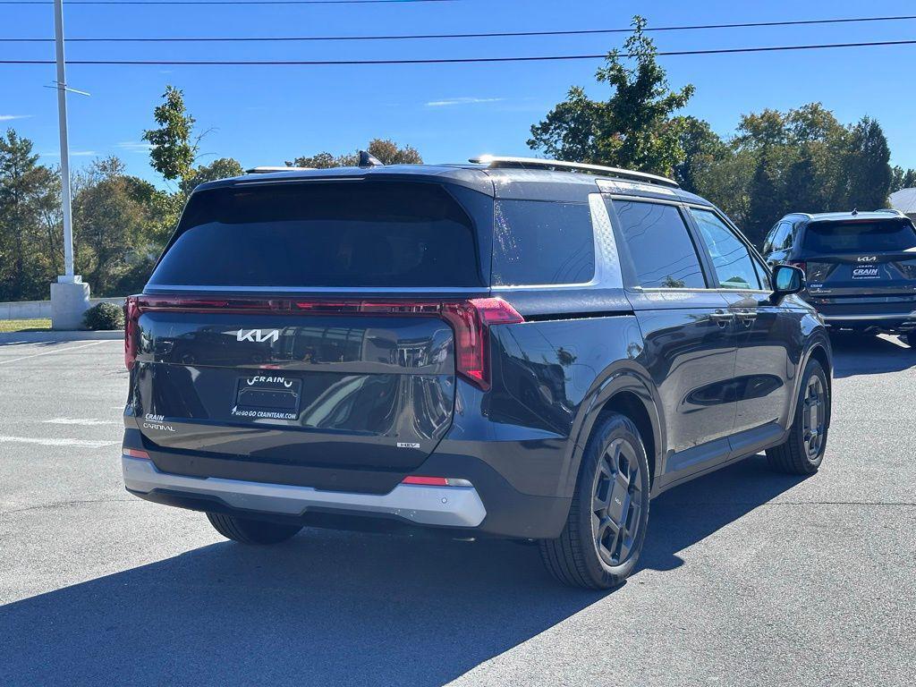 new 2026 Kia Carnival Hybrid car, priced at $44,750